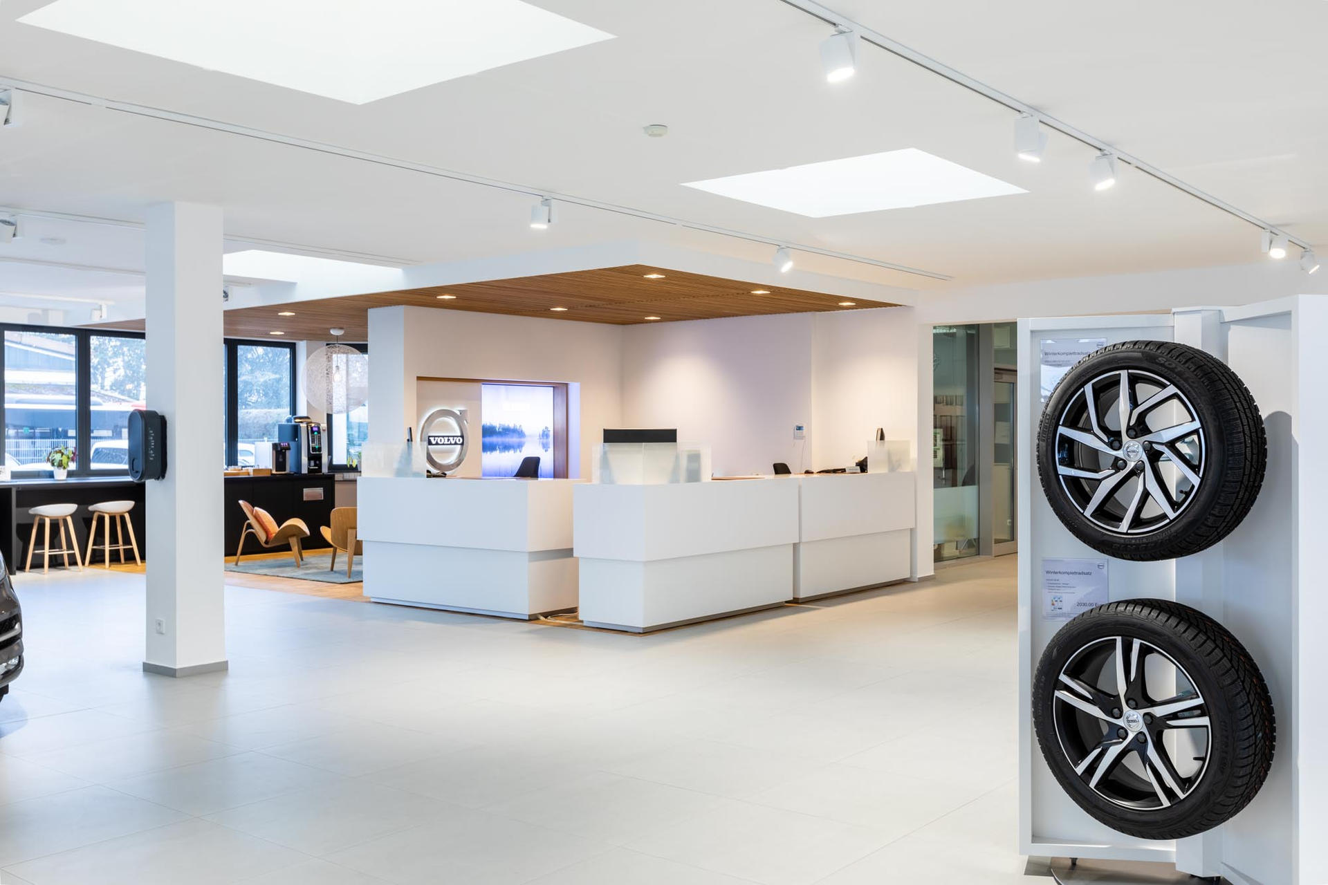 SHOWROOM VOLVO
