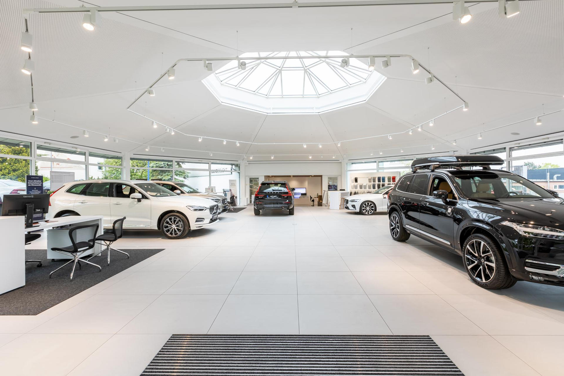 SHOWROOM VOLVO