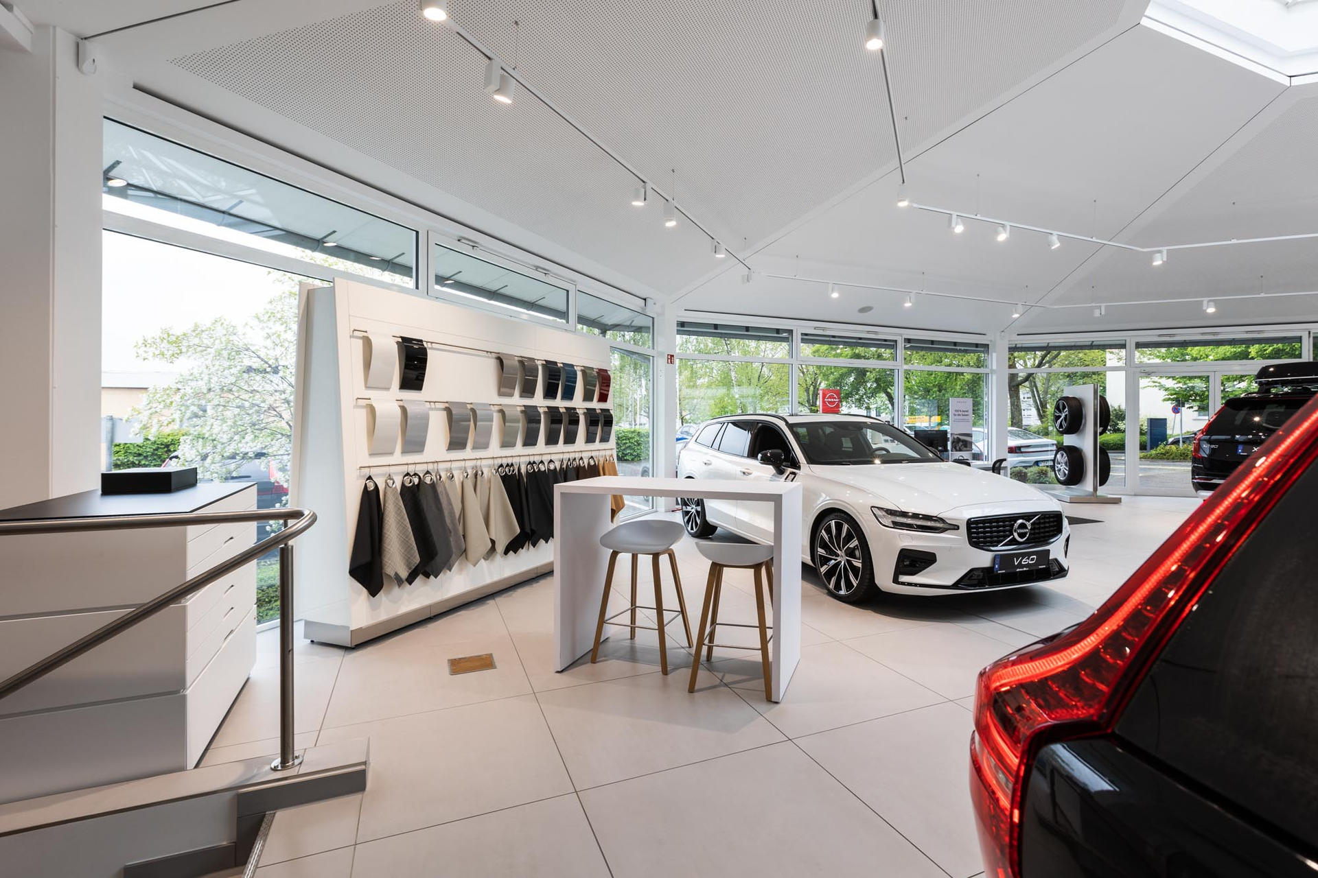 AUTOHAUS-HAESE-SHOWROOM-VOLVO - Bild 3